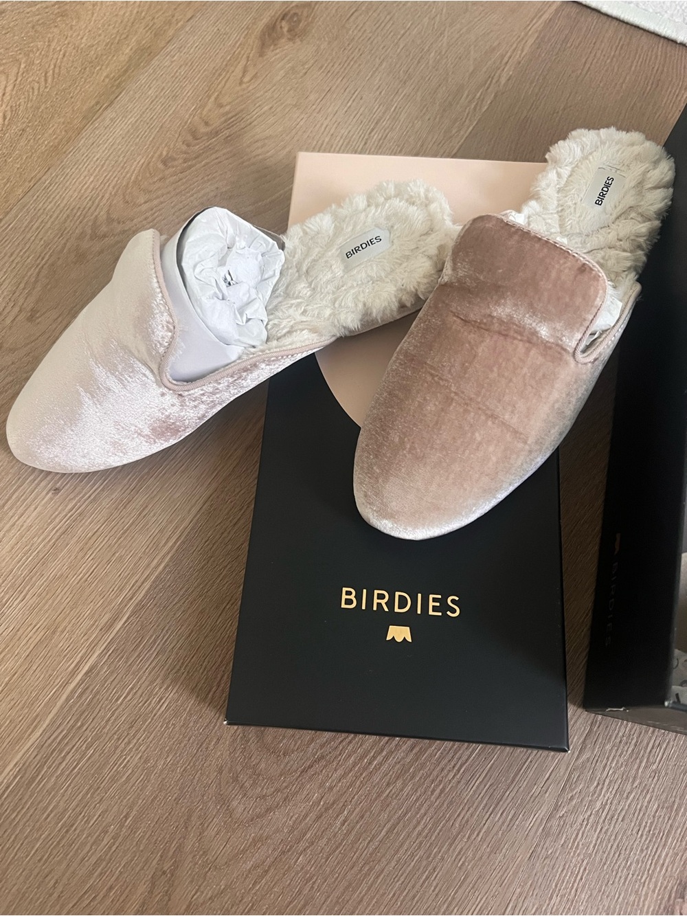 Birdies Women's Cream Velvet Faux-Fur Lined Mule